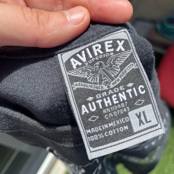 VTG 00’s / Y2K Avirex Skull Graphic Tee - Picture 5 of 5